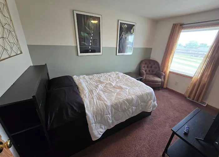 Luxx Guest House