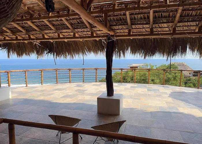 2 King Suites, Private Baths, Ocean View Retreat