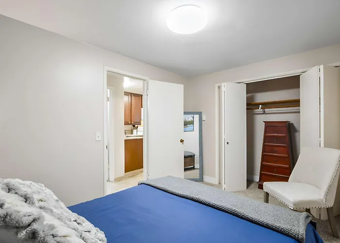 Quiet Cozy Centrally Located Furnished Apt #2