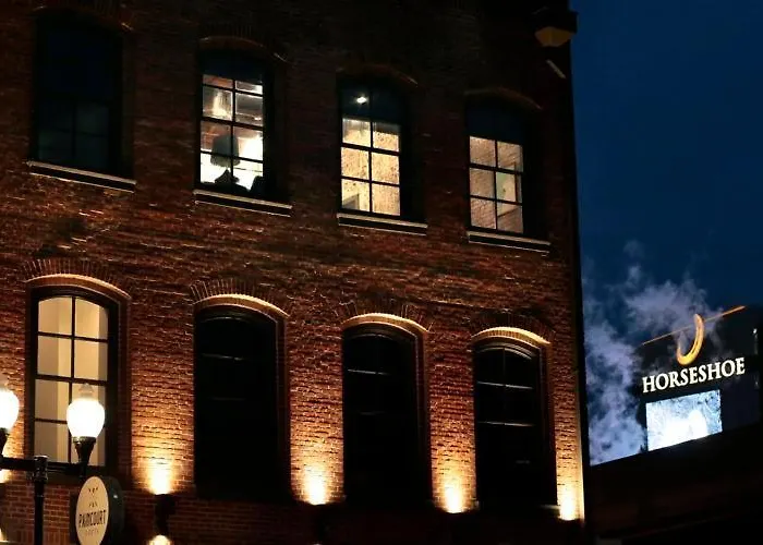 Brick & Bed Riverfront Lofts, Pc 201