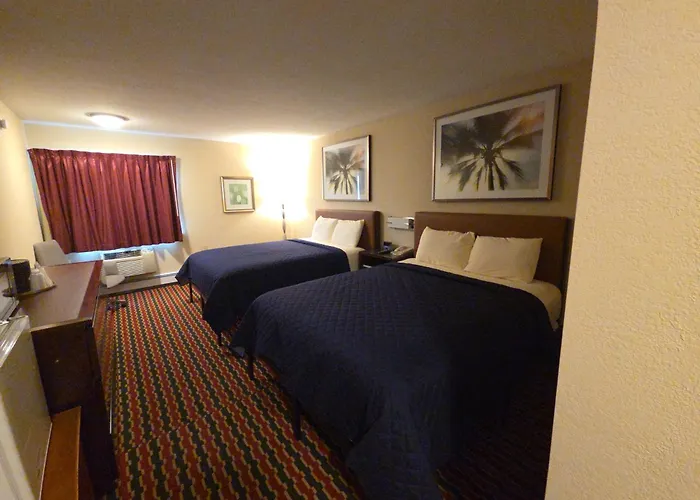 Chesaning Inn & Suites