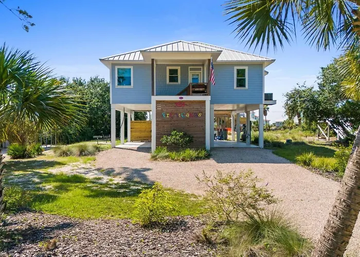 Fruitcakes- Private Pool- Hot Tub- Pet Friendly