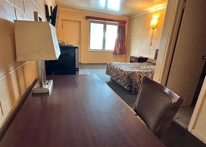 Harmony House Motel