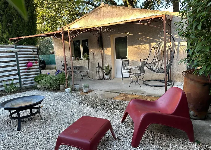 Villa Theolina Maisonnette Lumineuse Avec Jardin, Parking Prive Au Calme A Aix