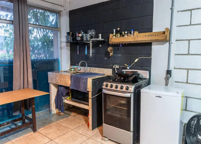 Simple Studio - Free Parking Near Sjo Airport