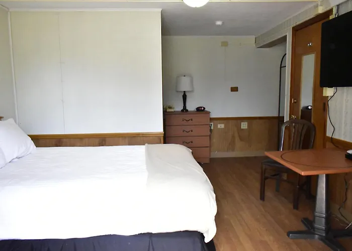 Hampton Motel