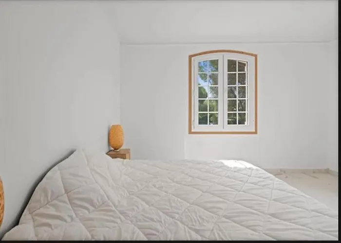 Premium House In Mougins With Private Tennis