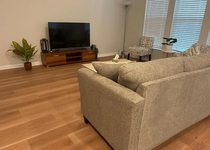 New House! 4Br Entire House Near Airport