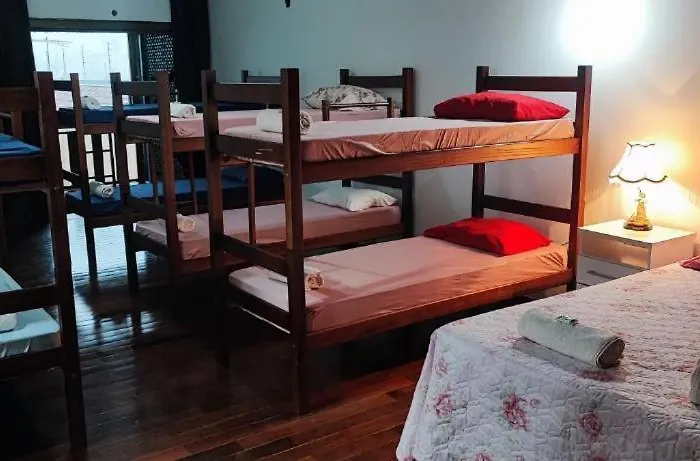 Suites Quartos Lindos Sobrado com Piscina no Centro