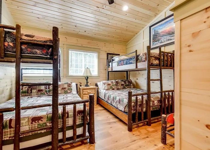 < 5 Mi To Whiteface Mtn Resort: Cabin-Style Apt
