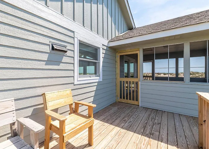 Leisure Dayz - 4X4 Carova Beach, Oceanfront, Ocean View, Sound Access, Pets Ok, Yr Flex Stays