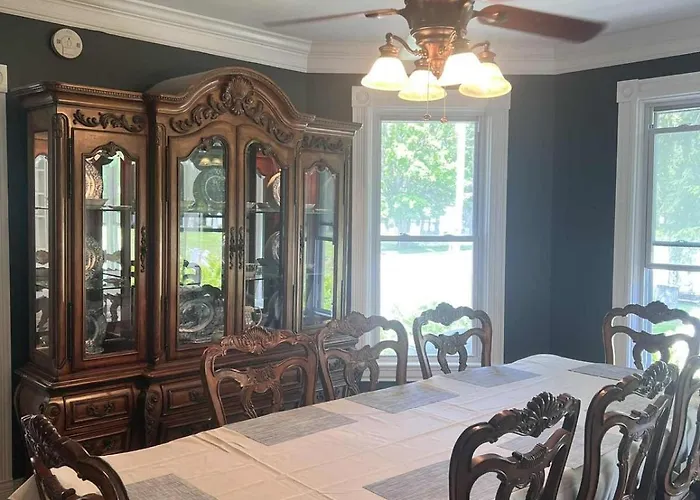 Historic 4 Bed 2 Bath Victorian Estate Fast Wifi