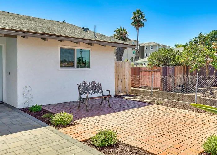 Turf And Sand With Great Golf And Beach Nearby!