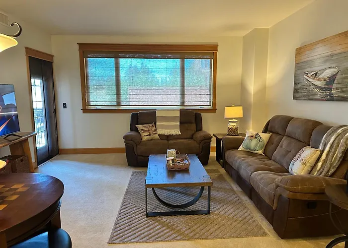 Coeur D Alene Riverstone Retreat