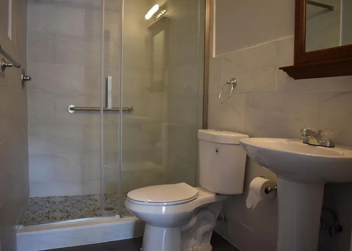 Tannersville Village Room 1