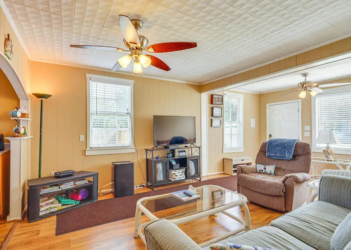 Sunny Panama City Escape W/ Pool & Deck!