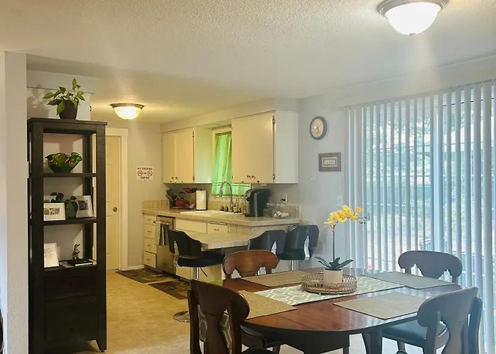 Emerald City 3 Bedroom 1 Bath Home