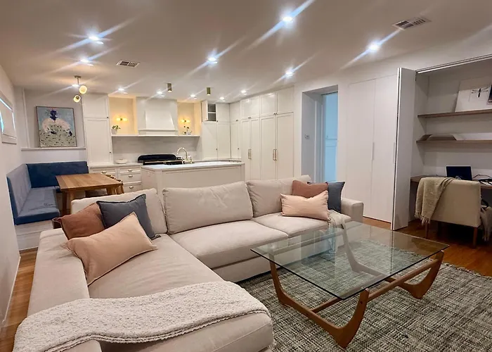 Luxury Boutique Bay Retreat