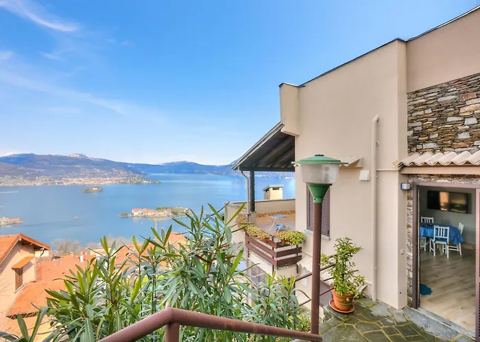 Lake Maggiore View Terrace Over The Borromean Islands - Happy Rentals