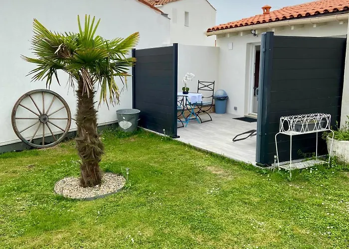 Maisonnette Cosy Au Calme, Local Velos, Terrasse Jardin