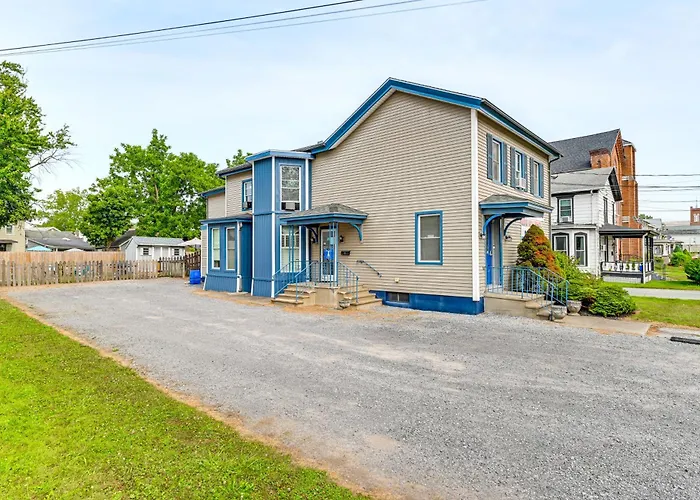 Walk To Dtwn Seneca Falls: Family Retreat W/ Yard!