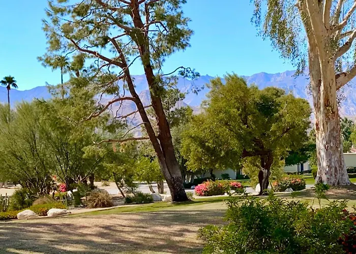 Desert Escape Modern 2Br Retreat With Mountain & Fairway Views - Managed By Greenday