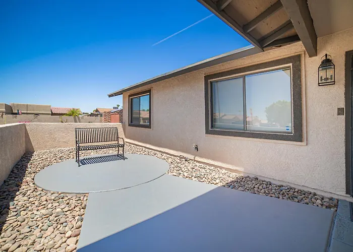 River Fun Awaits Pool, Putting Green, Arcade And More, Sleeps 8