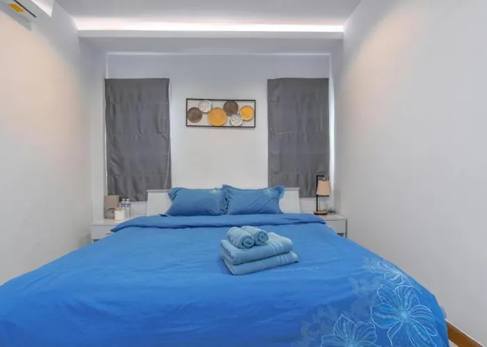 G Sunflowe Pool Villa Central