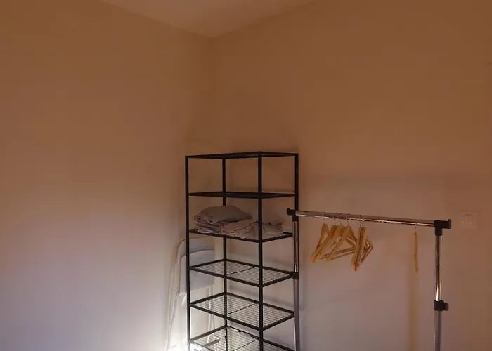 Maisonnette Au Bord Du Sierroz