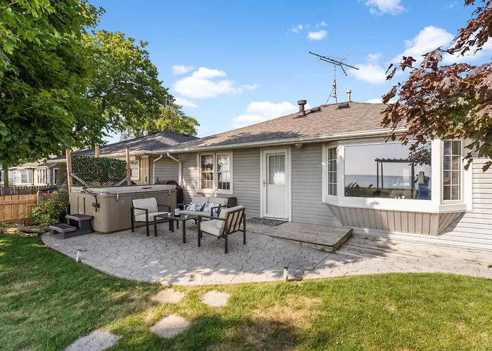 Birds Eye View On Erie With Hot Tub & Game Room
