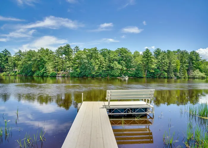 Private Hot Tub: Riverfront Escape In Shawano