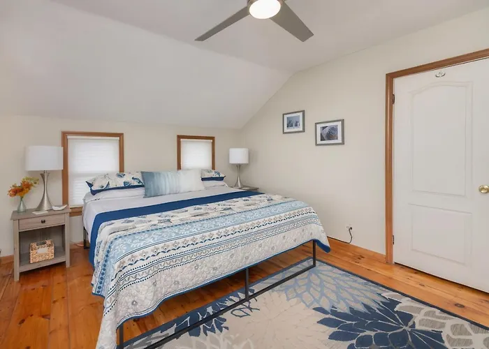 Waterfront Sodus Gem, Dock Game Loft Bay View