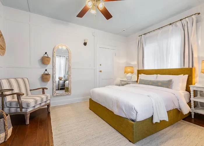 The Gato Room At Inn On Fleming Key West!