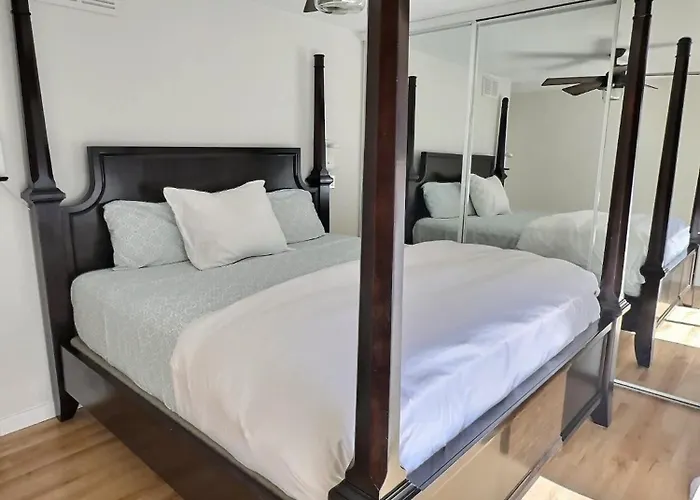 Taurean Vines Guest House
