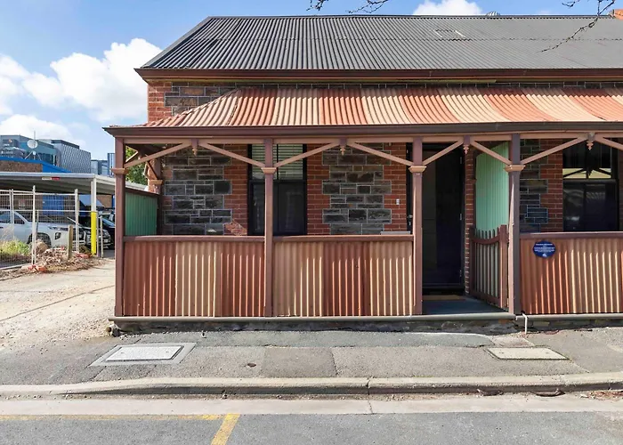 Bluestone Cottage, Adelaide Cbd