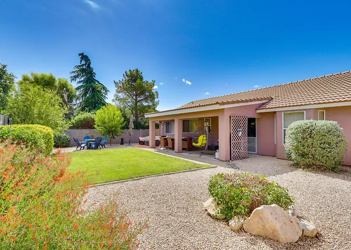 Kingman Family Home: Yard, Grill & Room To Relax!