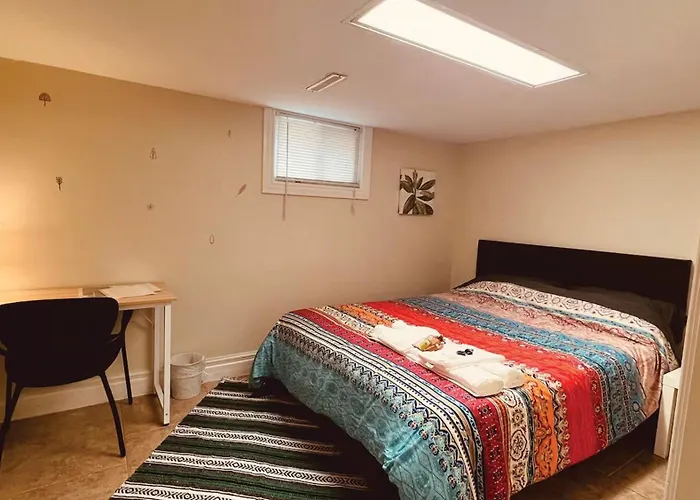 Downtown-Jackson Park Private Budget Friendly Room