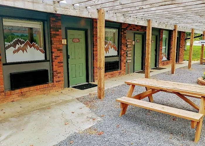Wild Mountain Lodge