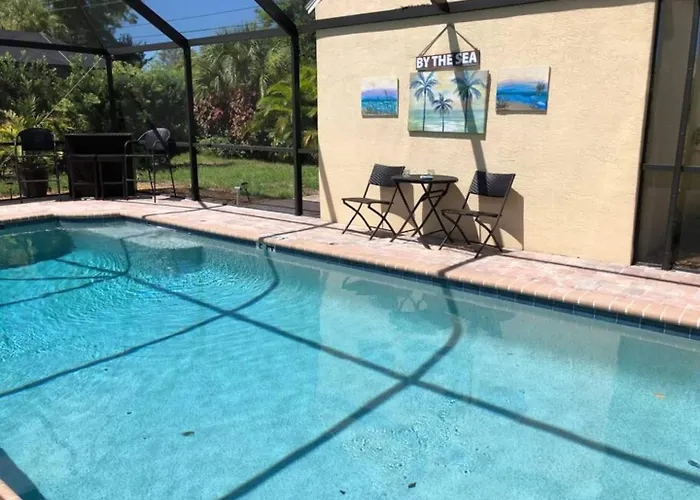 On Island! Private Pool Home-Walk To Great Beach!