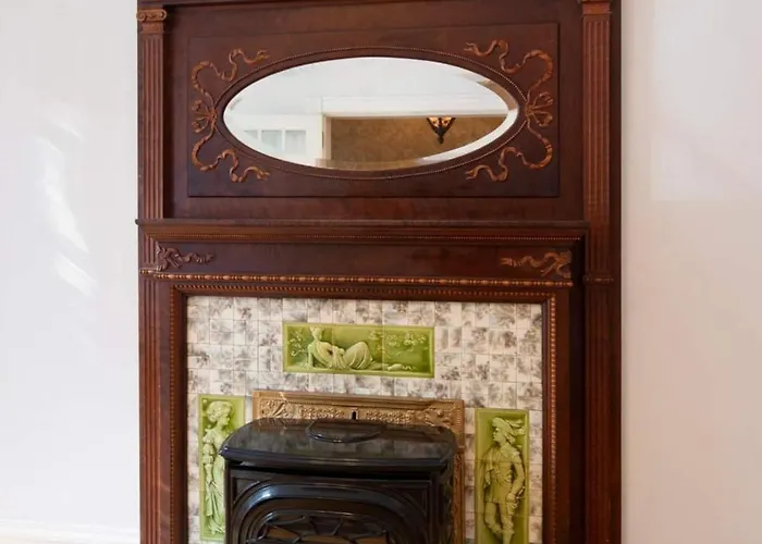 Gorgeous Victorian Flat
