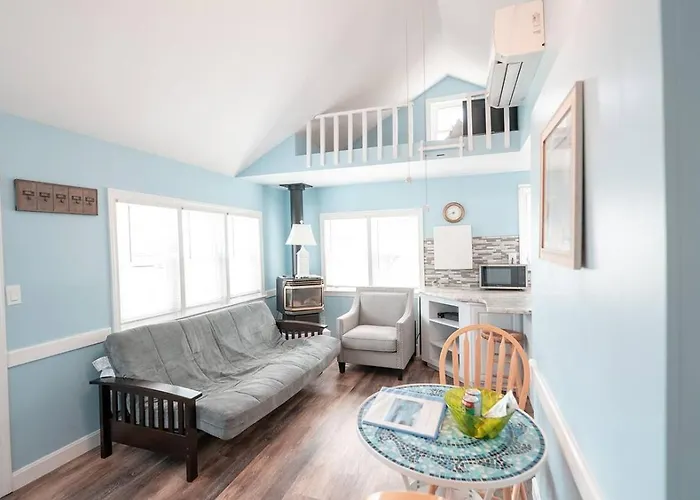 Cozy Cottage 100 Yds To The Beach! 93