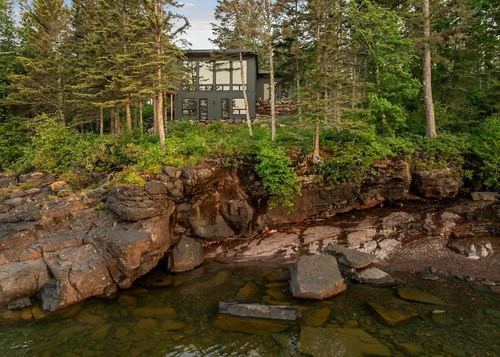 Tallens Stuga On Lake Superior | Near Lutsen Mtn