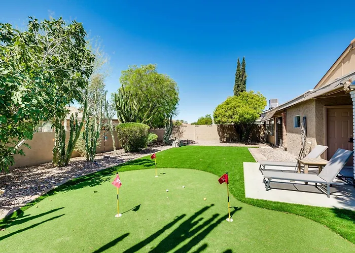 Private Putting Green & Patio: Sun Lakes Home!