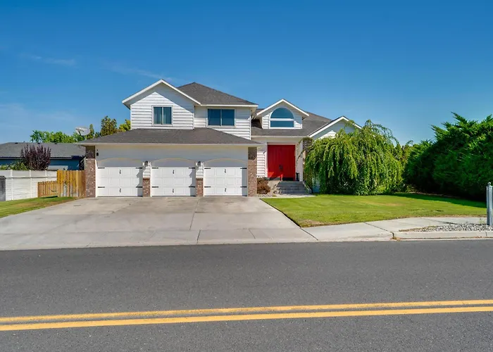 Private Hot Tub: Home Near Moses Lake Access