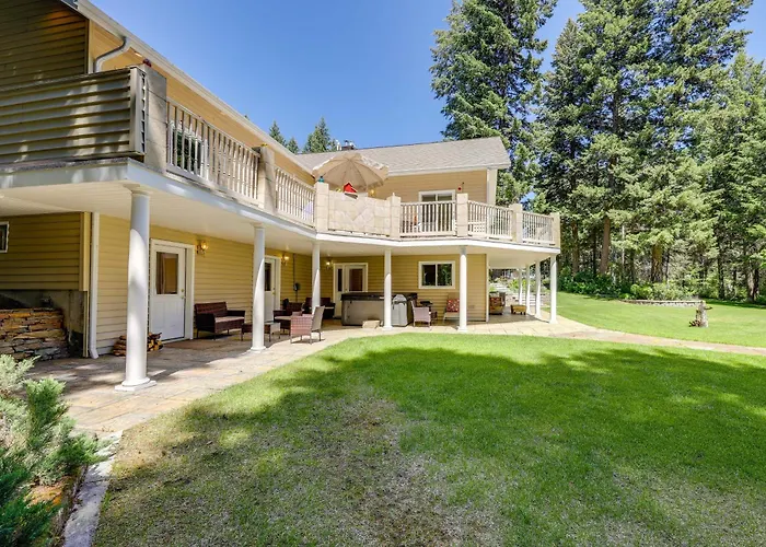 Crystal Lake Retreat Studio: Walk To Happy'S Inn!