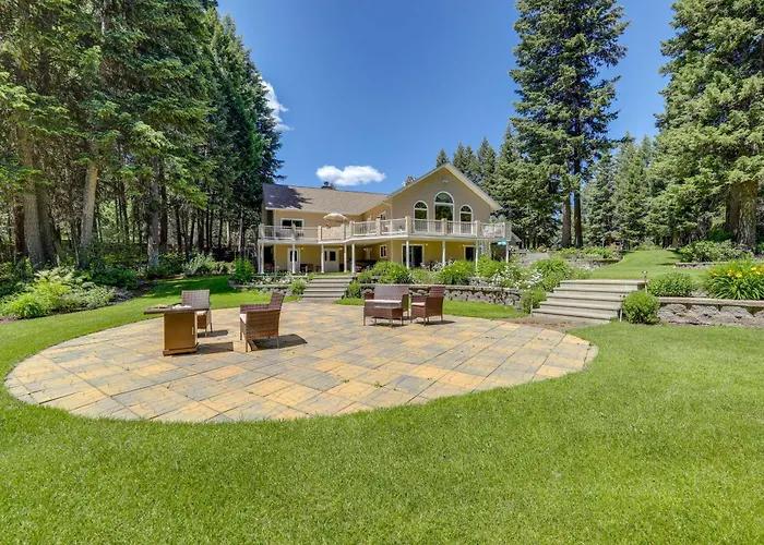Crystal Lake Retreat Studio: Walk To Happy'S Inn!