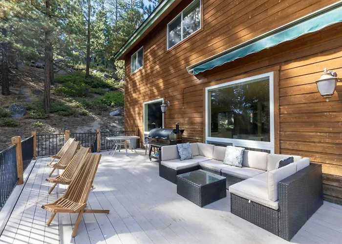 The Elevator House - Sleeps 10
