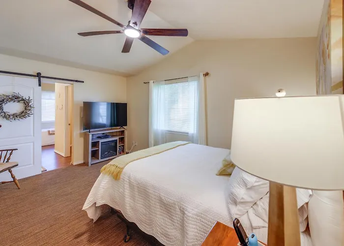 Bitterroot Mountain Views: Montana Family Home!