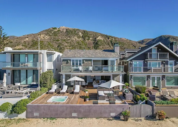 Seacliff Beach Retreat - Amazing Beachfront For Family Of 6