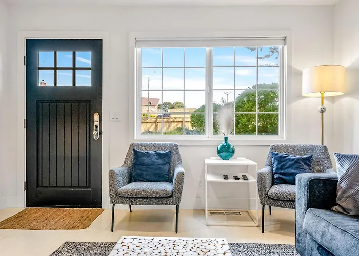 Your Dream Seaside Vacation Charming 2 Bdr Home
